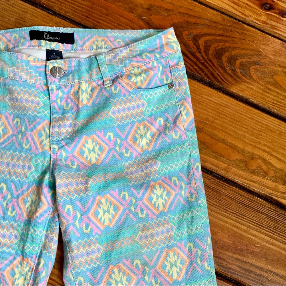 Neon Aztec crop pant - Picture 2 of 3